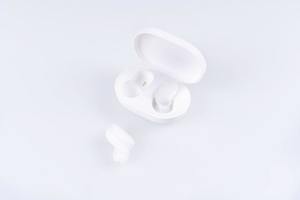Наушники Xiaomi Mi True Wireless Earbuds (TWSEJ02LM)